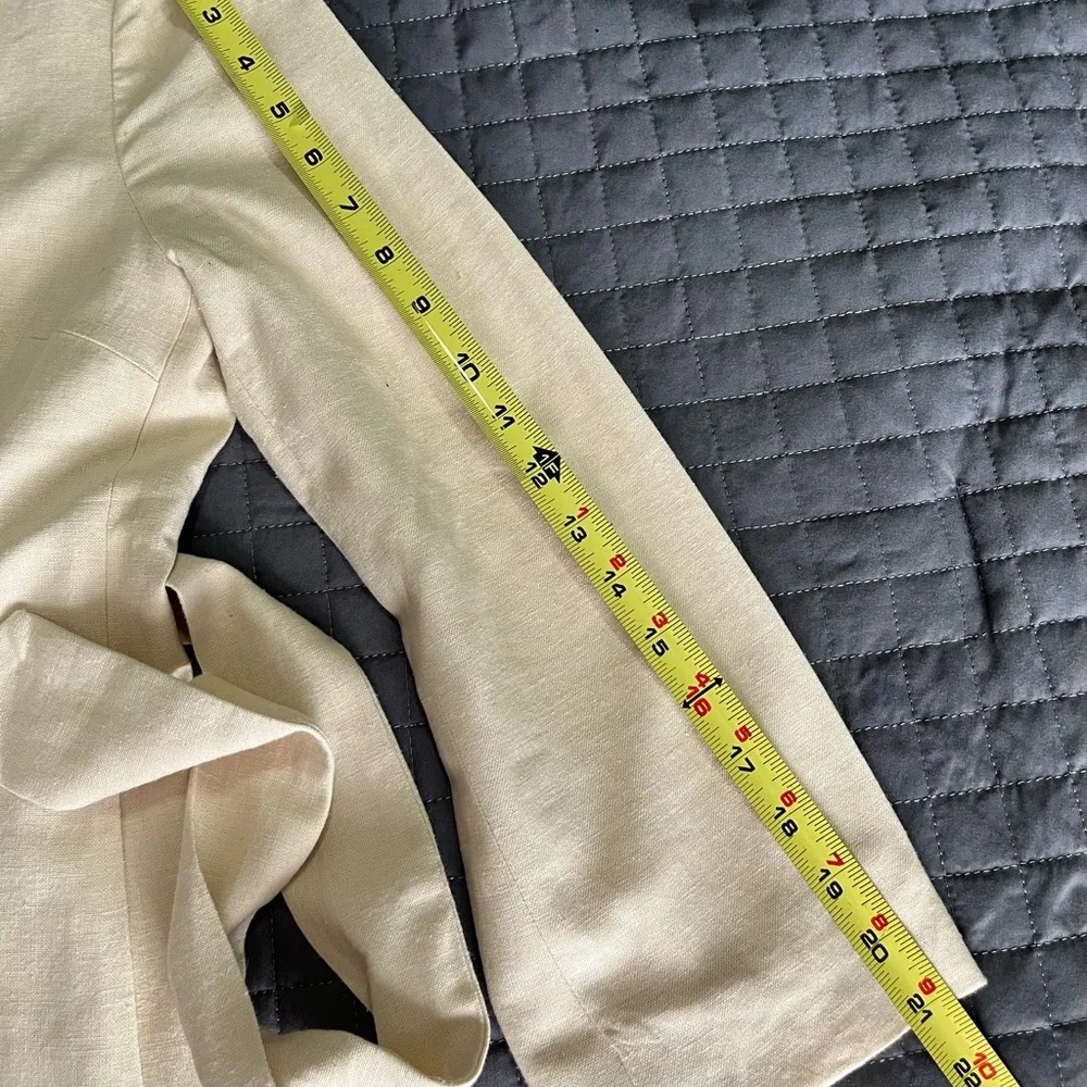 Banana Republic Cream Wrap Jacket - Picture 9 of 12